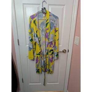 Cacique yellow floral robe size 18/20